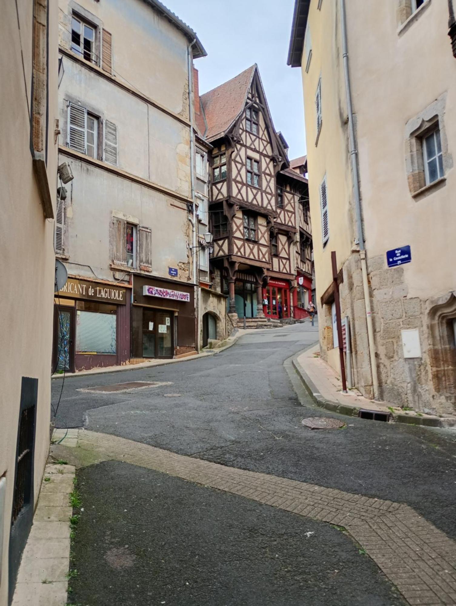 Duplex Center Thiers - Clermont-Ferrand - Lyon - Free Parking - Self-Check-In Apartment Exterior foto